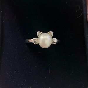 Pearl cat kitten ring size 7